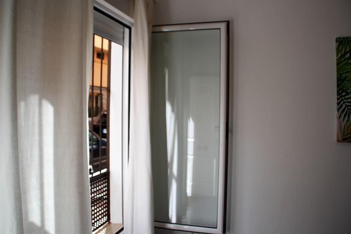 La Caramba Amplio Apartamento En La Playa Malaga Bagian luar foto